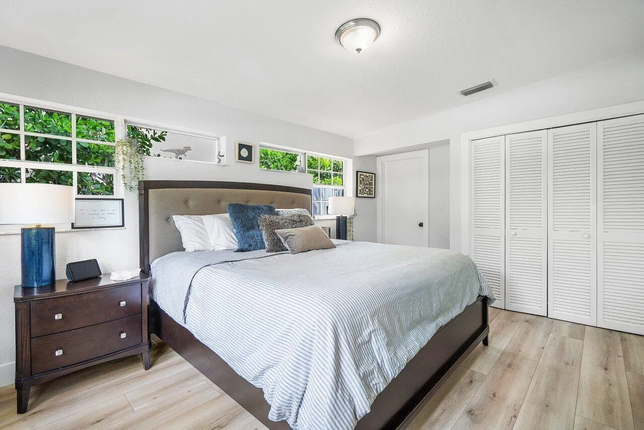 019-233LakeTerrace-DelrayBeach-FL-33444-