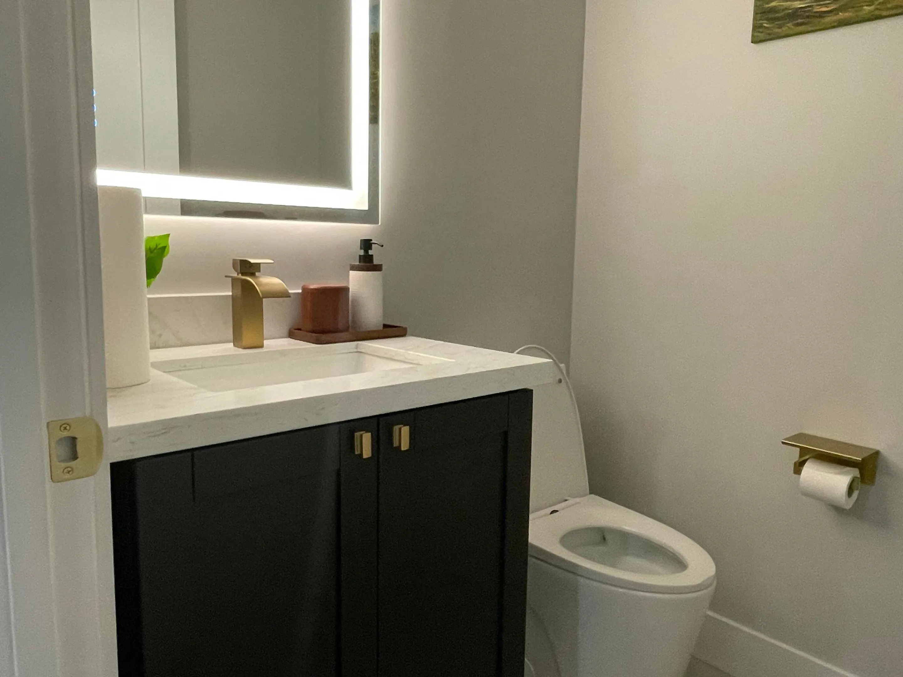 Powder-Room