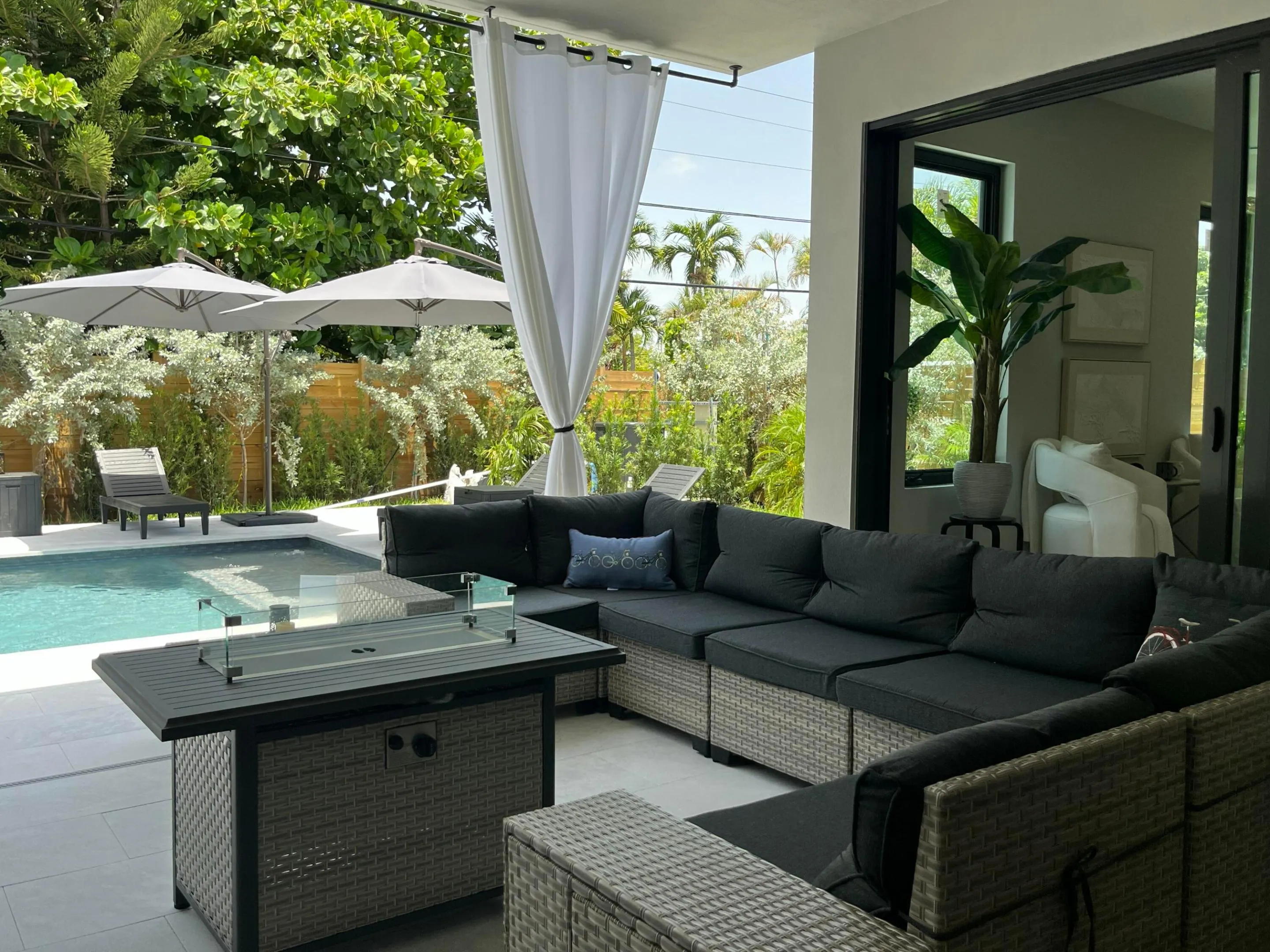 Back-Patio-Master-Bedroom-Door