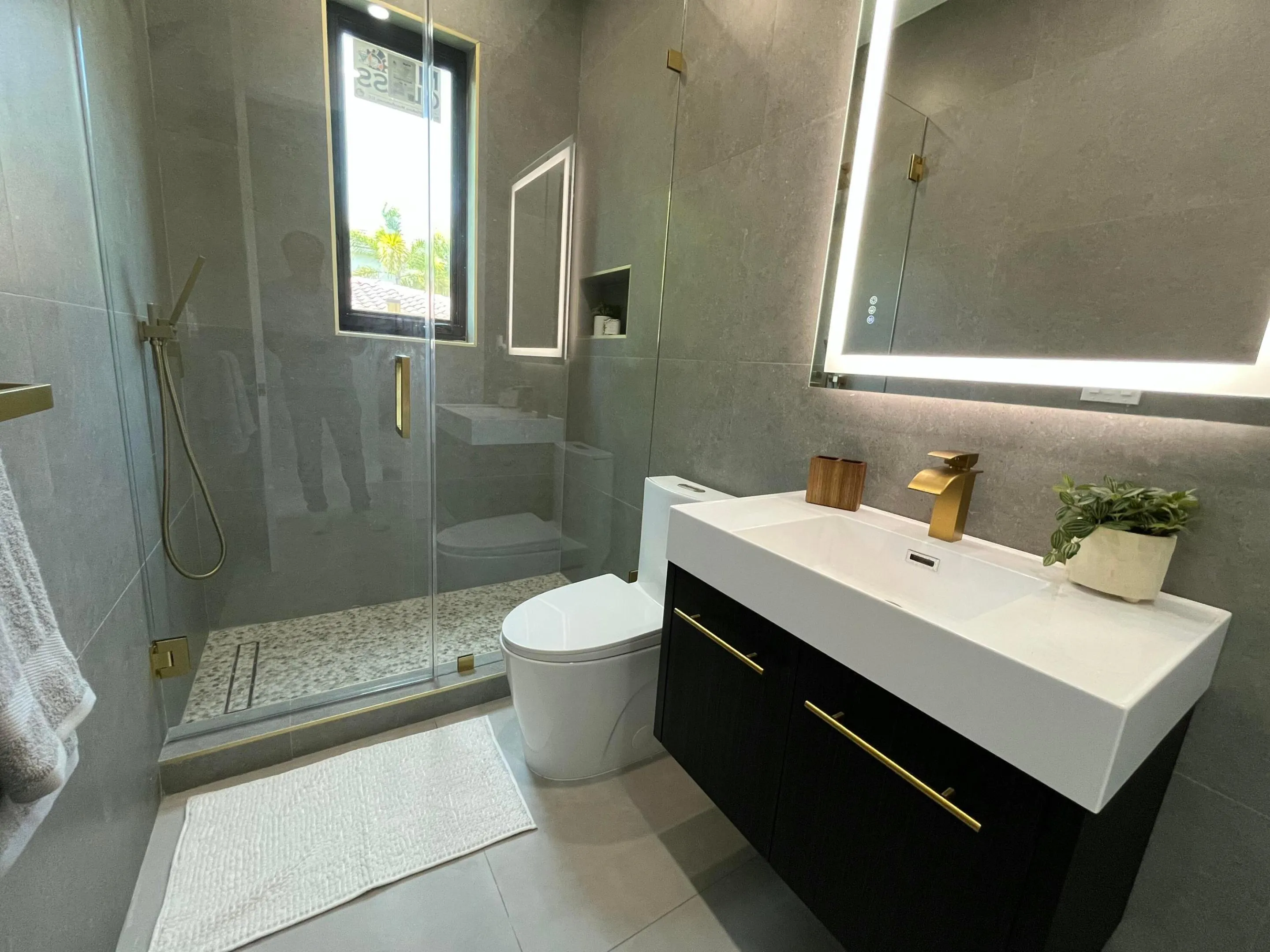Third-Bathroom