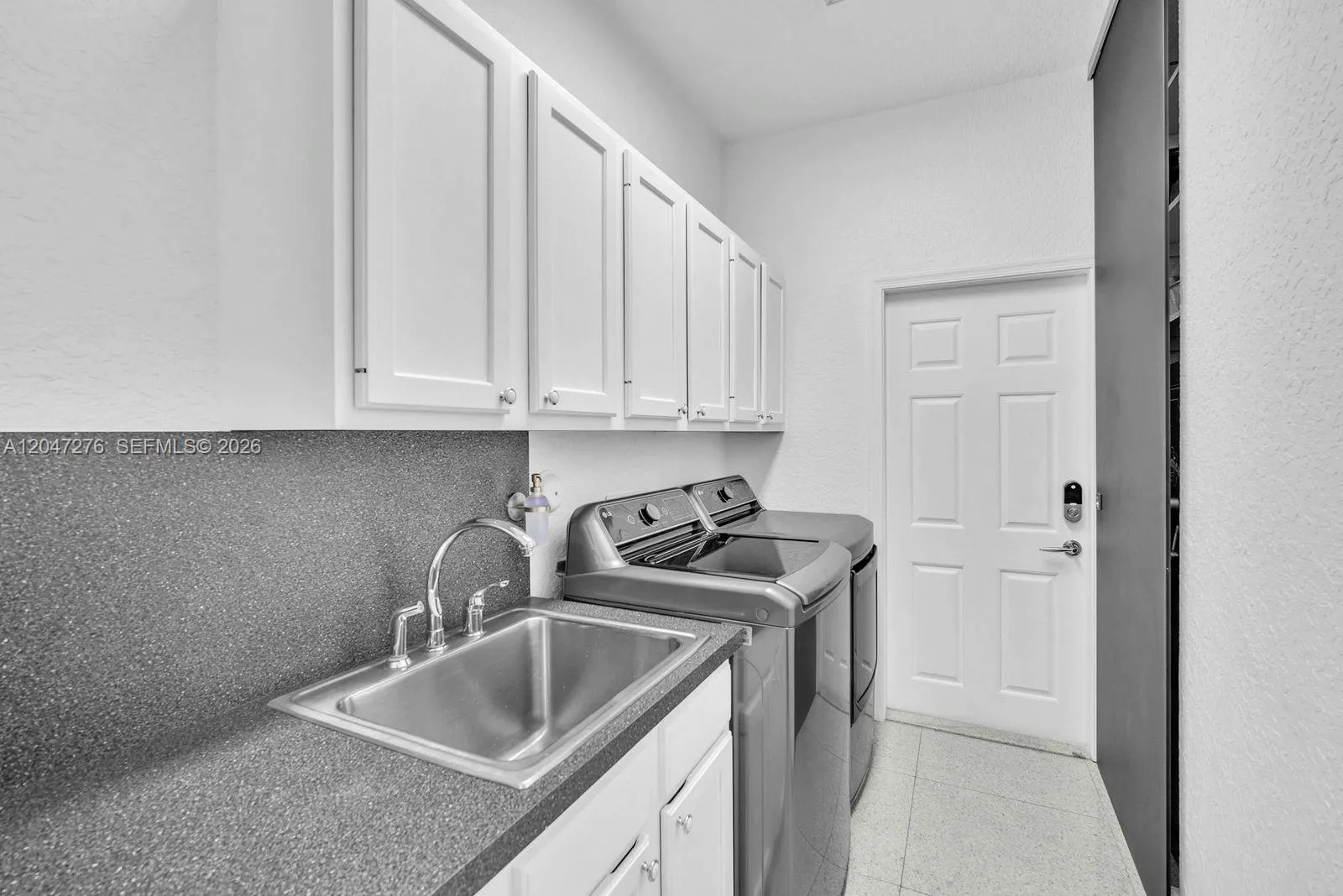 Property photo 107