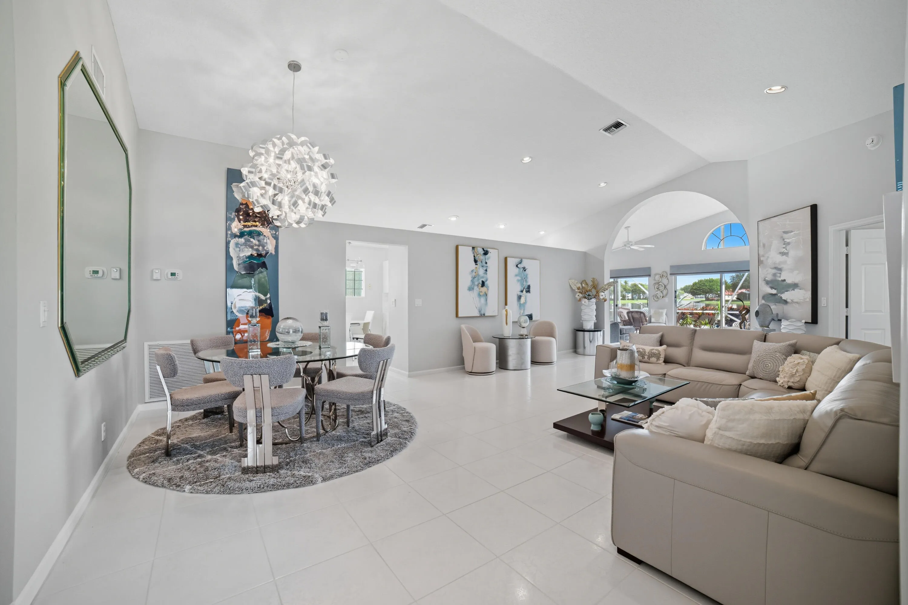 Dining area/LR