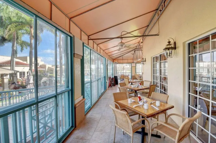 CafeExterior