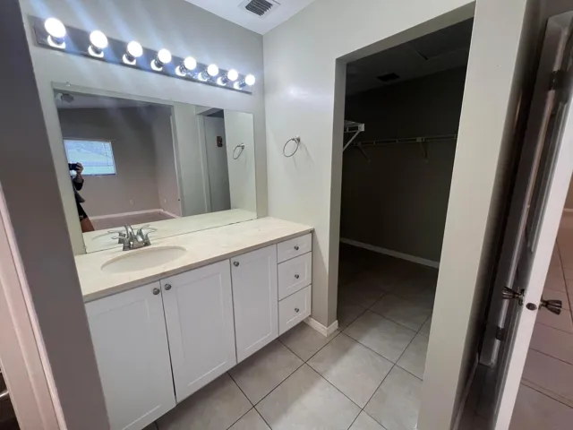 Primary bath