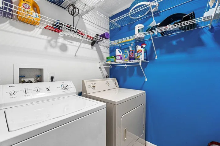 030-7835SpringfieldLakeDrive-LakeWorth-F