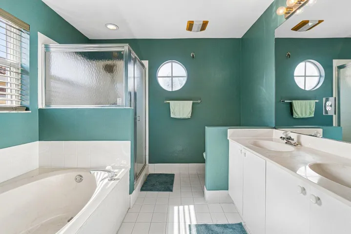 027-7835SpringfieldLakeDrive-LakeWorth-F