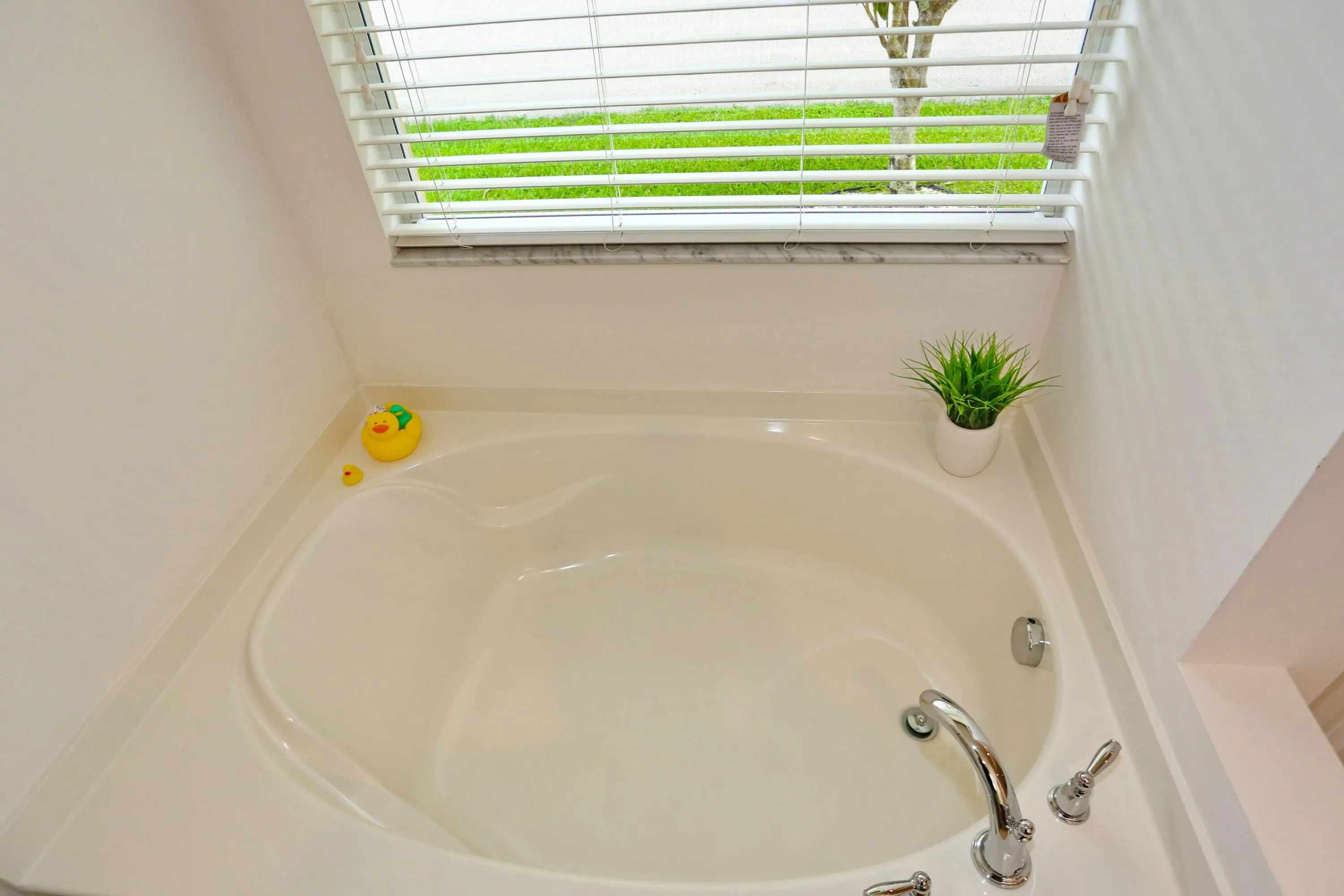 SEPARATE TUB