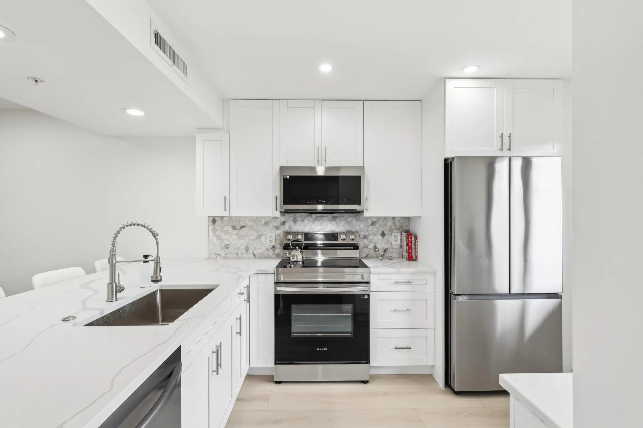 13-web-or-mls-Marina Isle Way 101-2405-0