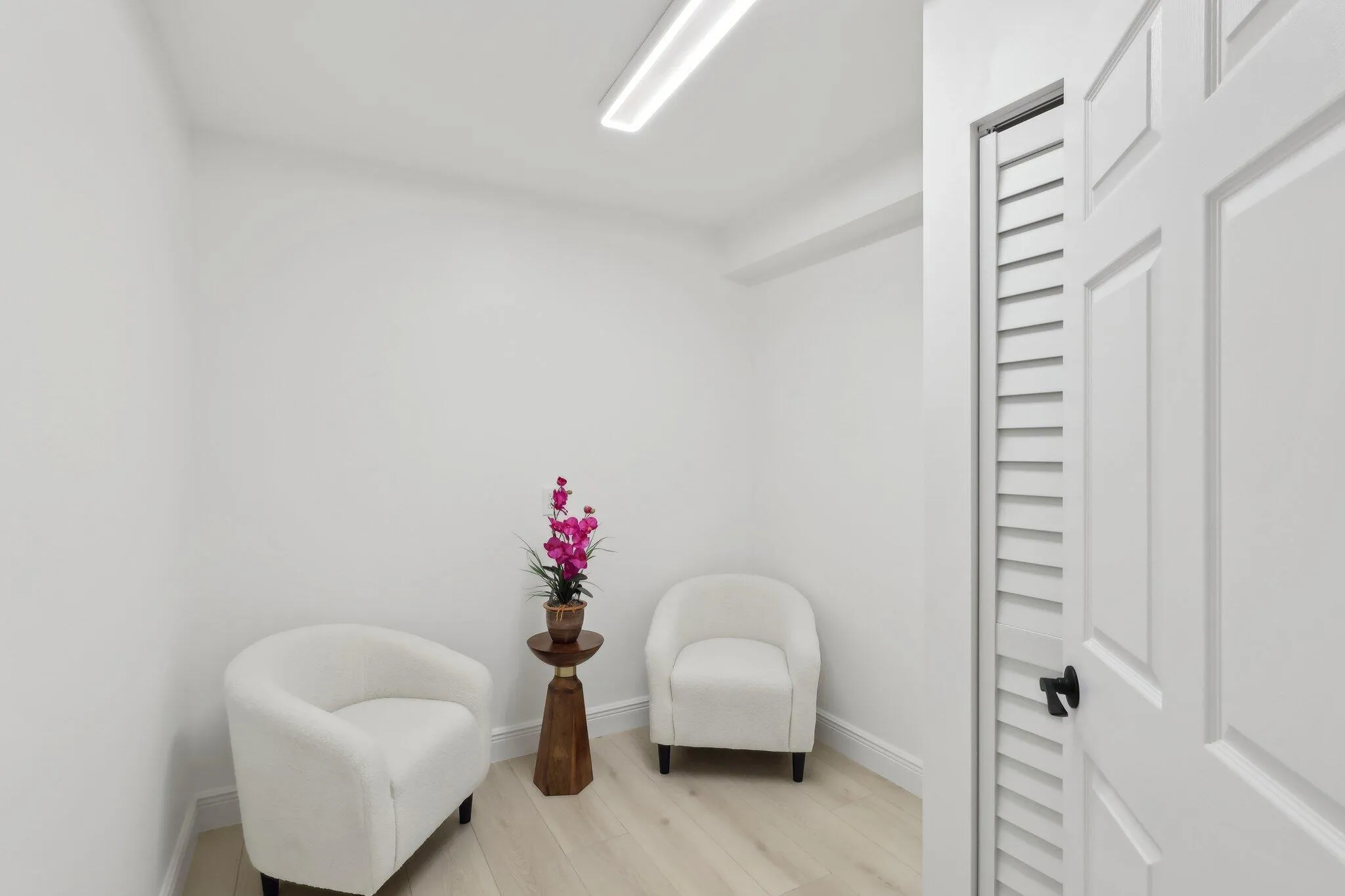 26-web-or-mls-Marina Isle Way 101-2405-0