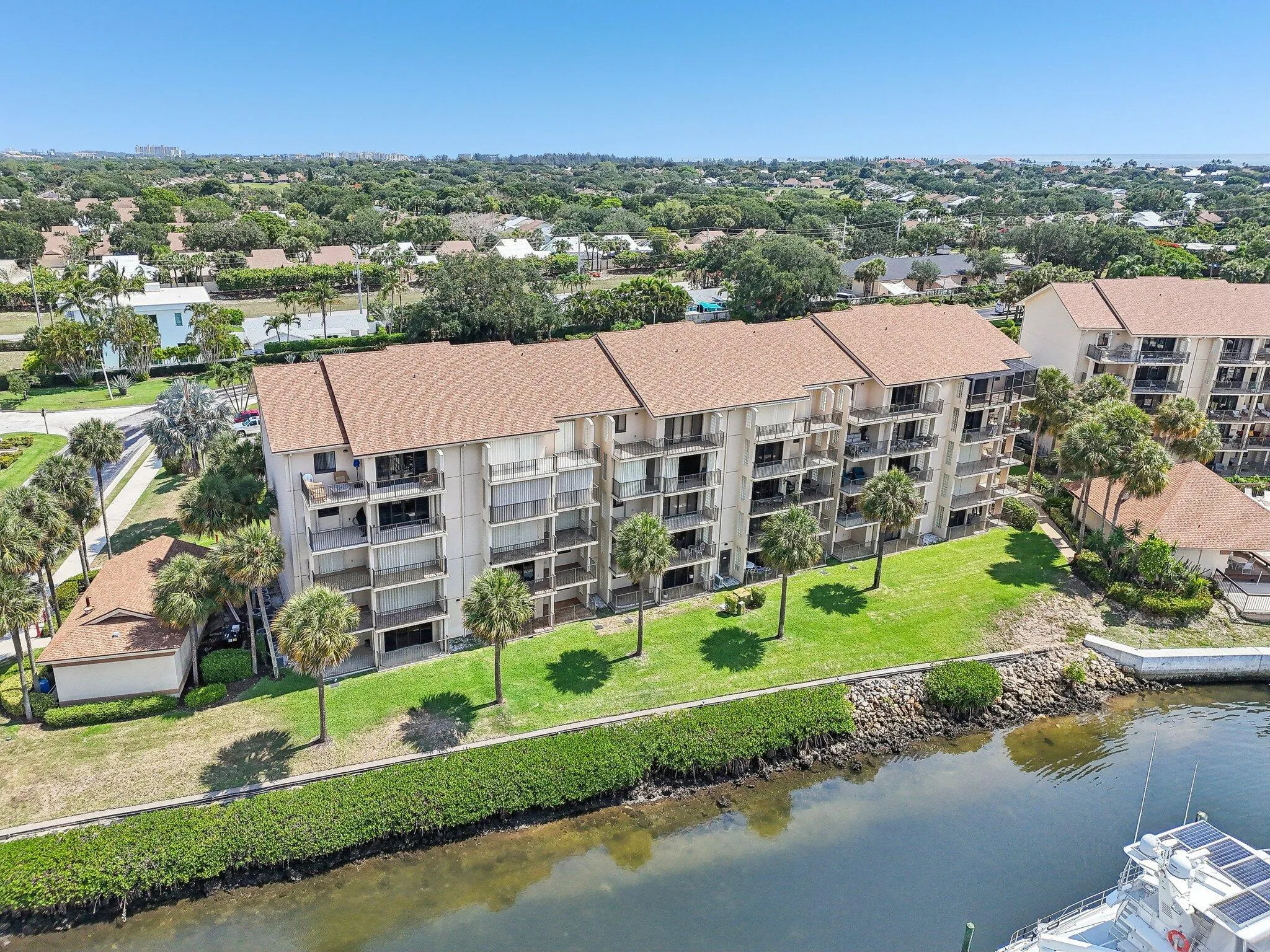 35-web-or-mls-Marina Isle Way 101-2405-0