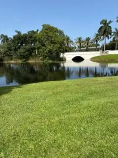 O1157