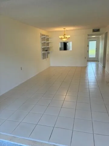 LR1145