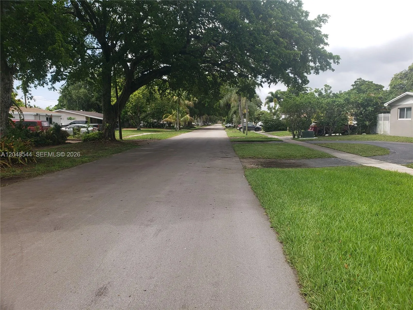 Home for sale Pembroke Pines FL 33023