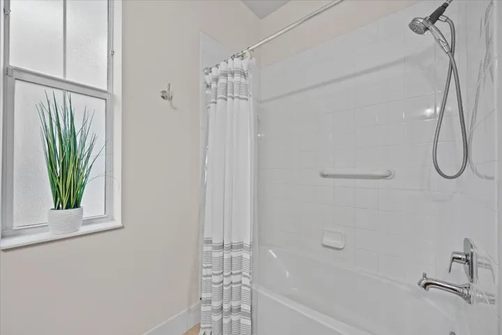2nd full bath upstairs