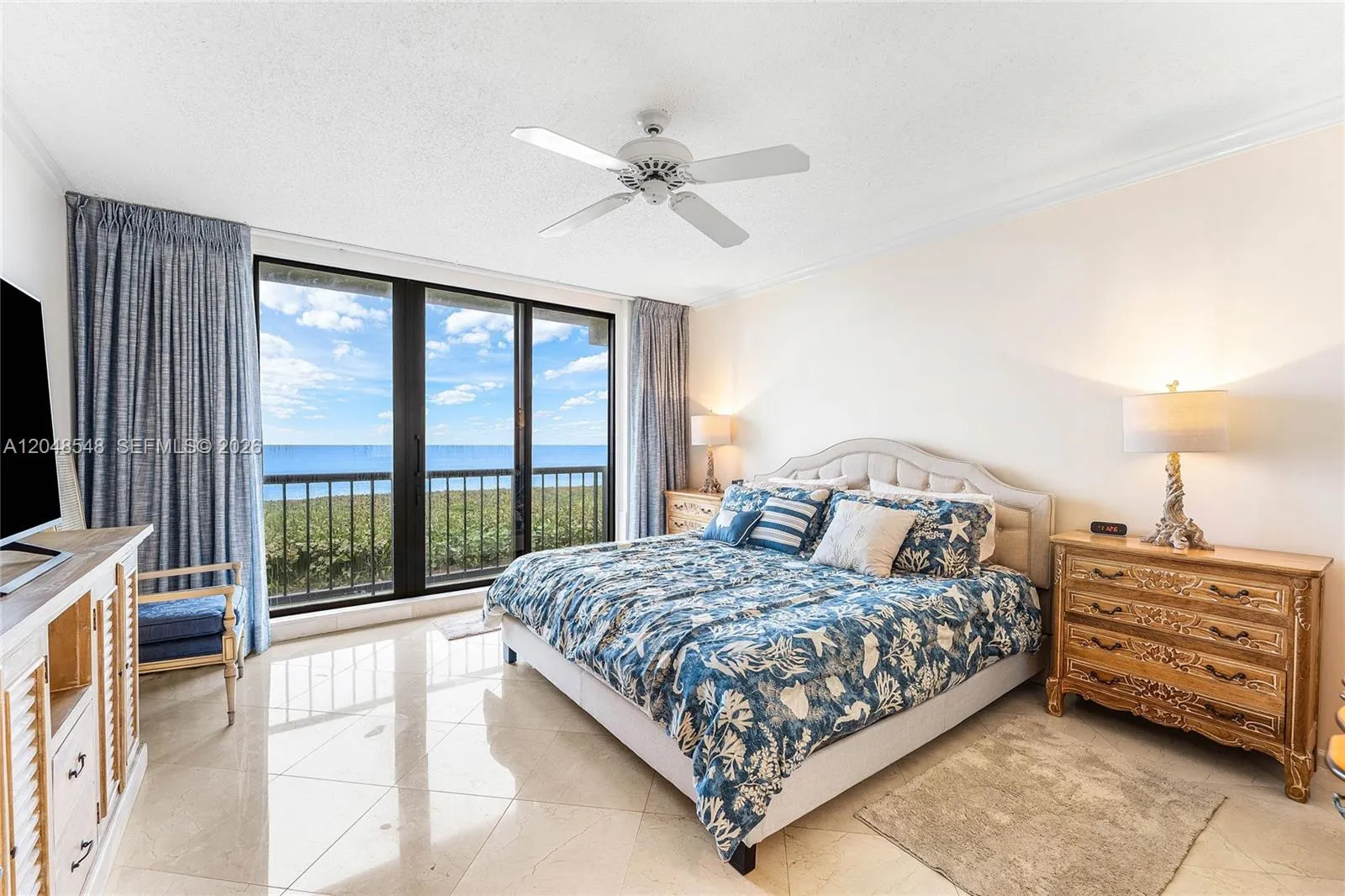 Open your eyes and see the sea. New king bed and furnishings coming soon