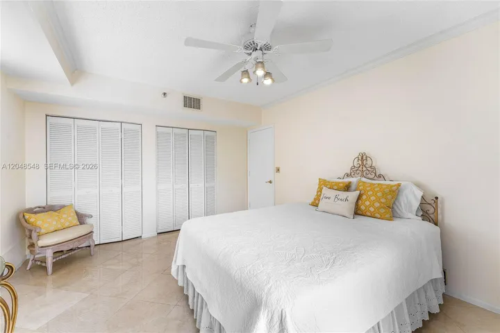 Private balcony overlooing tropical entry, pool and landscaping. New Queen bed and furnishings coming soon