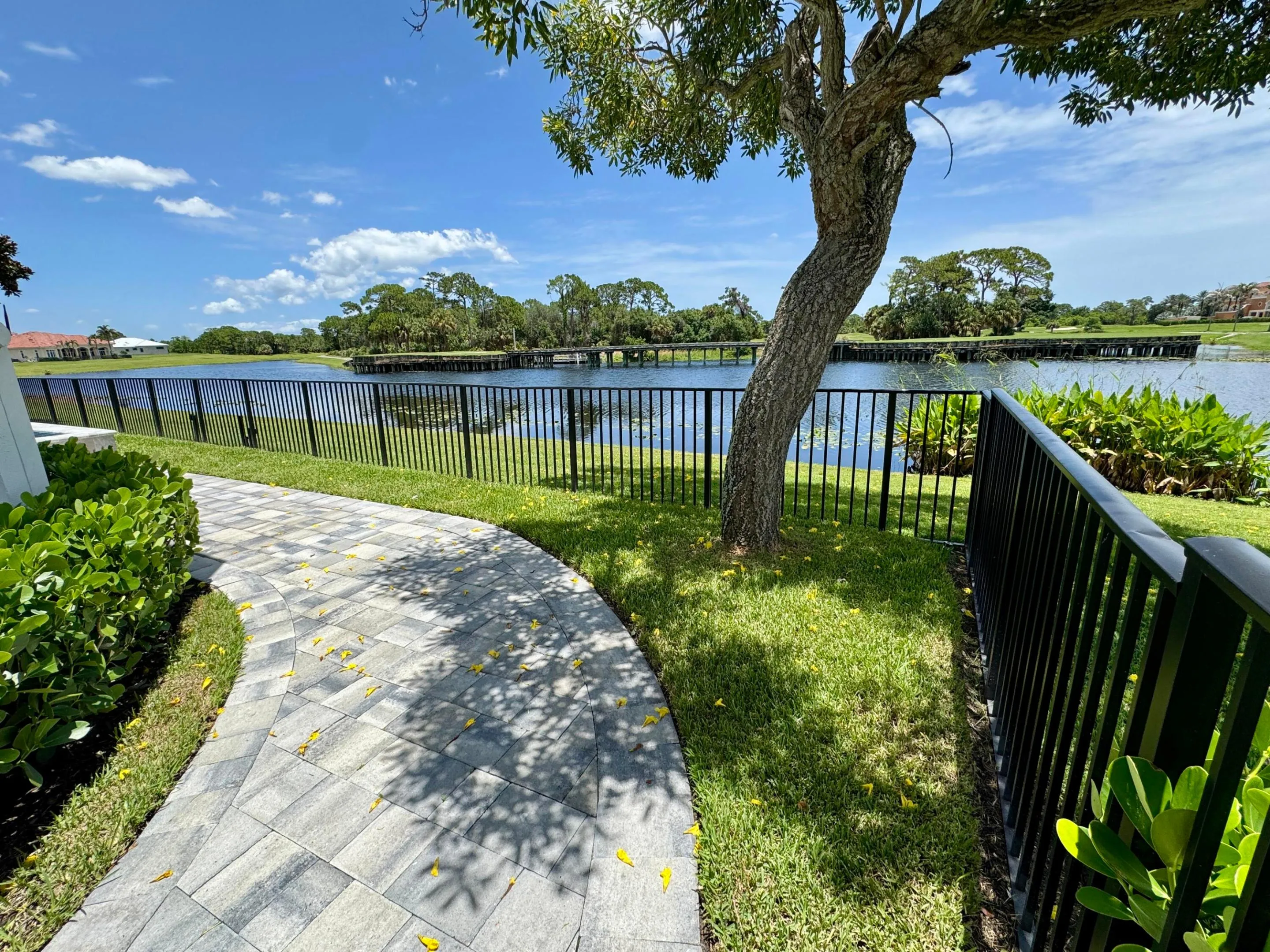 Property photo 44