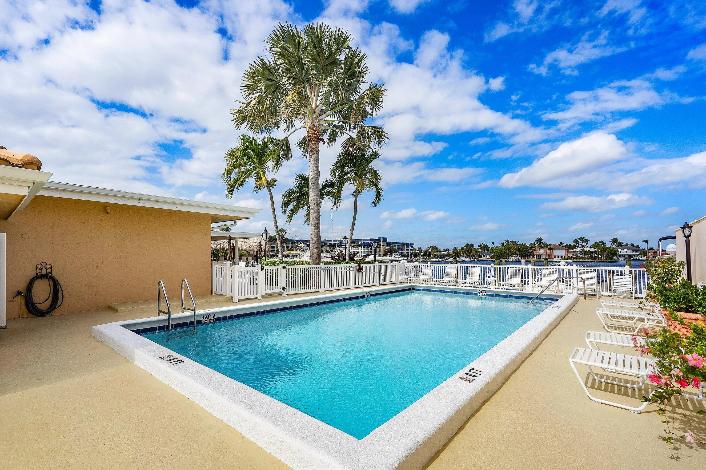 060-210CaptainsWalk-711-DelrayBeach-FL-3