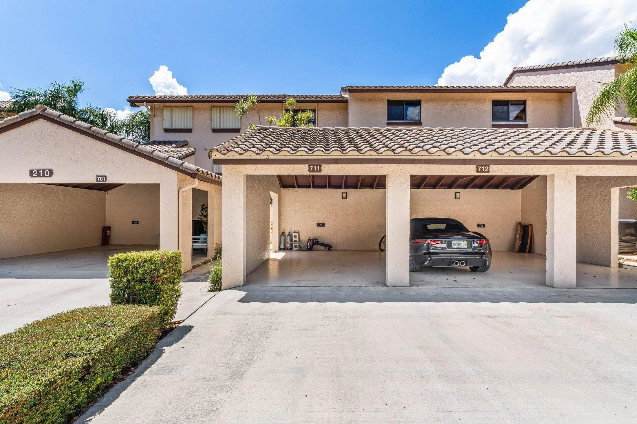 001-210CaptainsWalk-711-DelrayBeach-FL-3