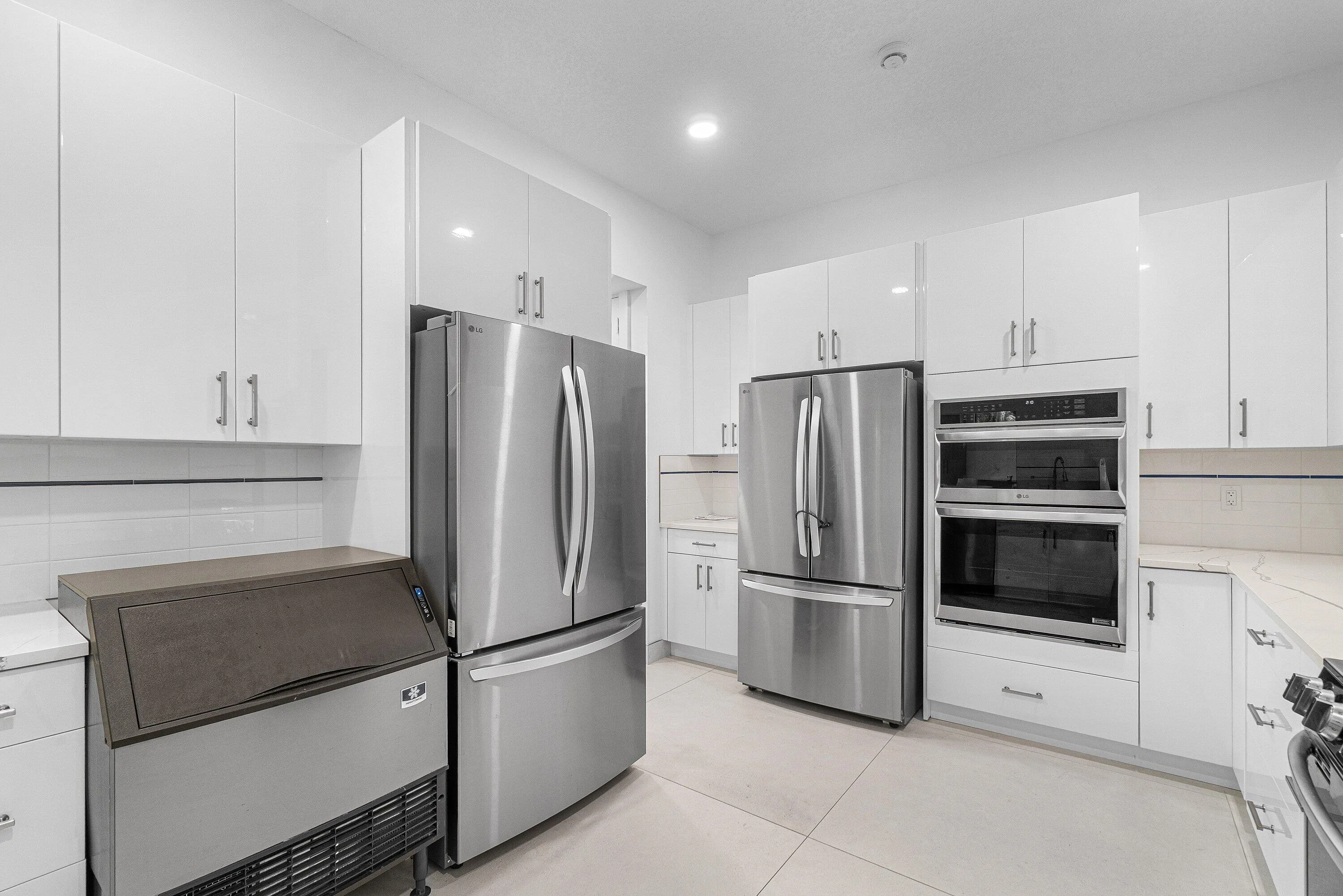 054-210CaptainsWalk-711-DelrayBeach-FL-3