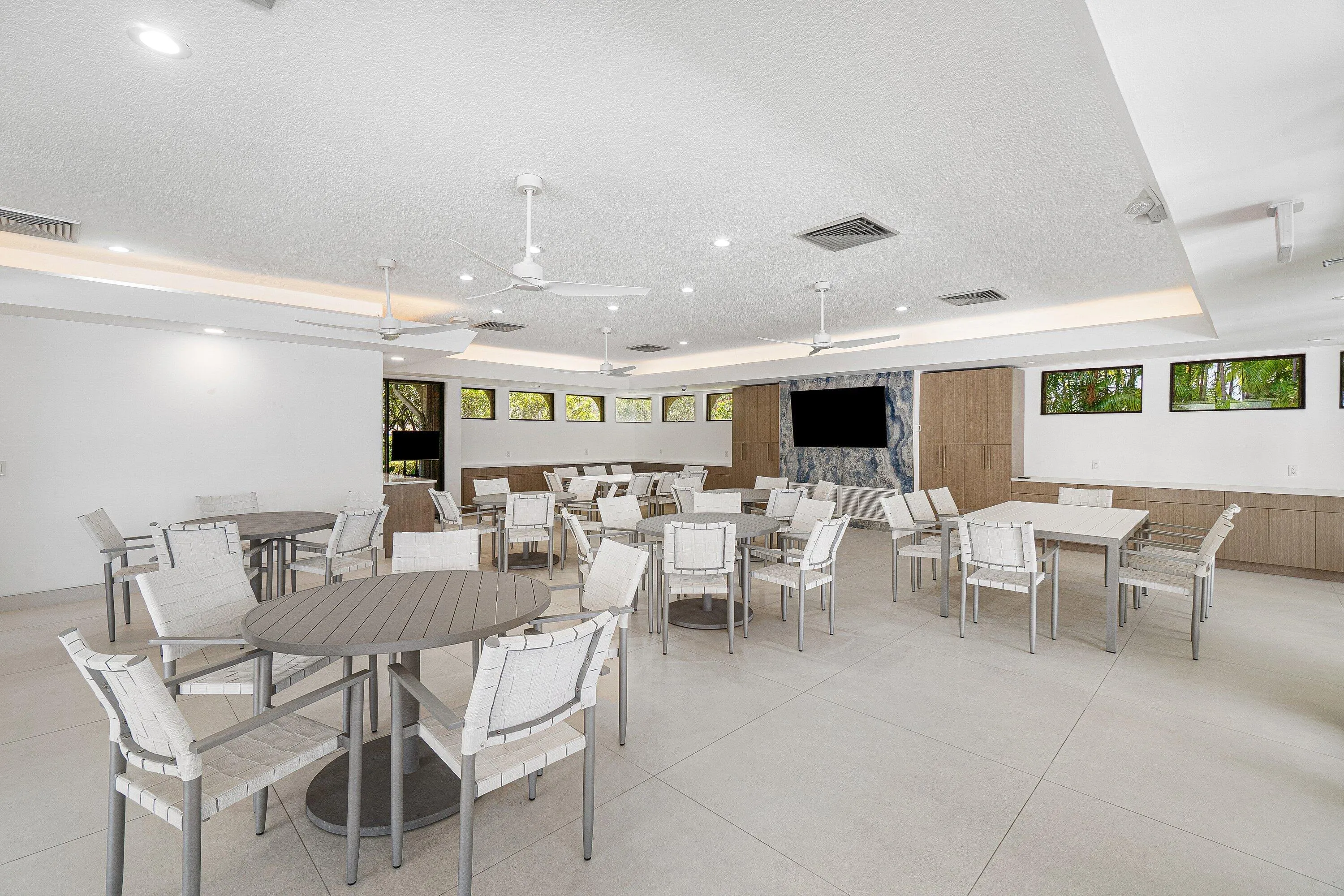 050-210CaptainsWalk-711-DelrayBeach-FL-3