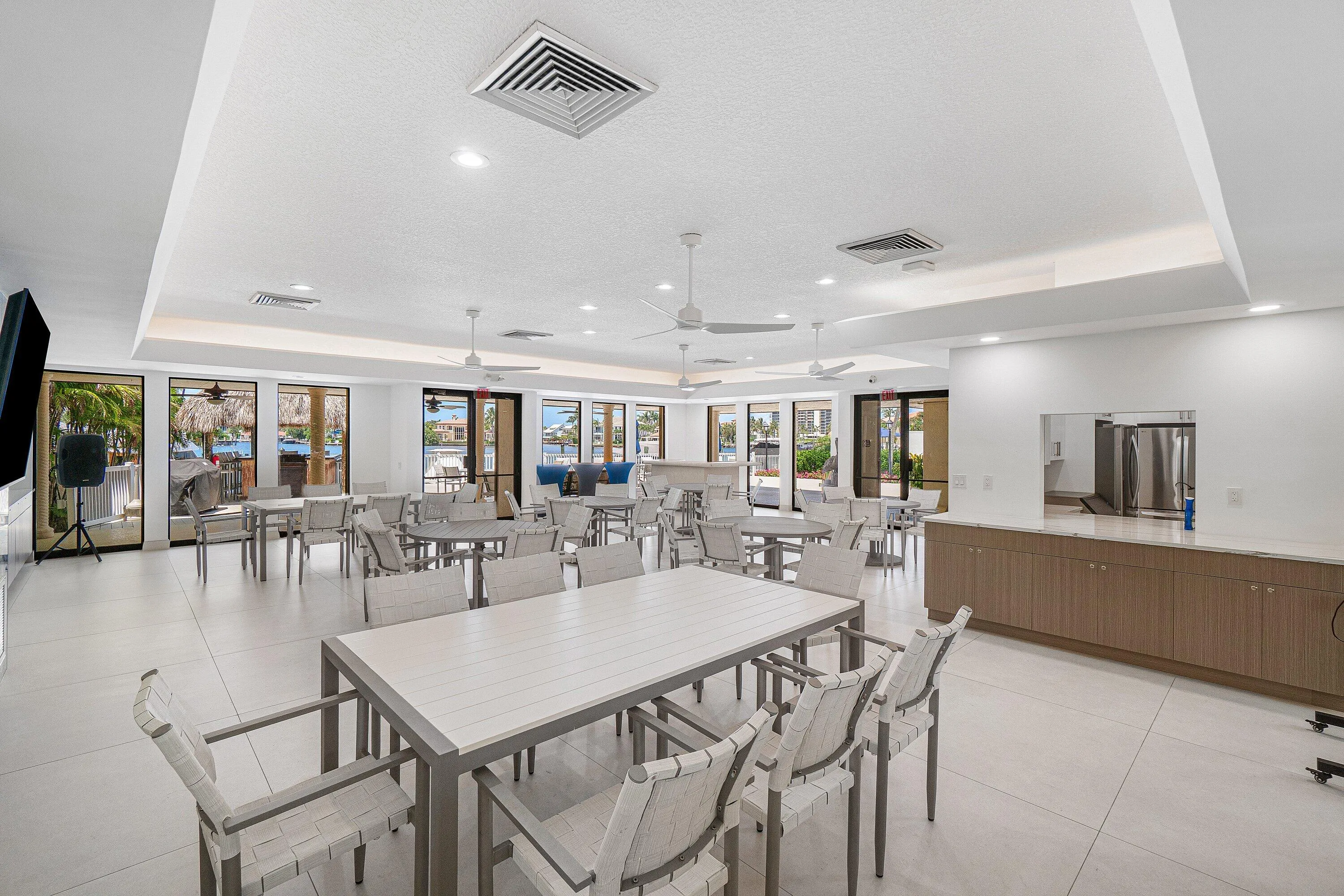052-210CaptainsWalk-711-DelrayBeach-FL-3