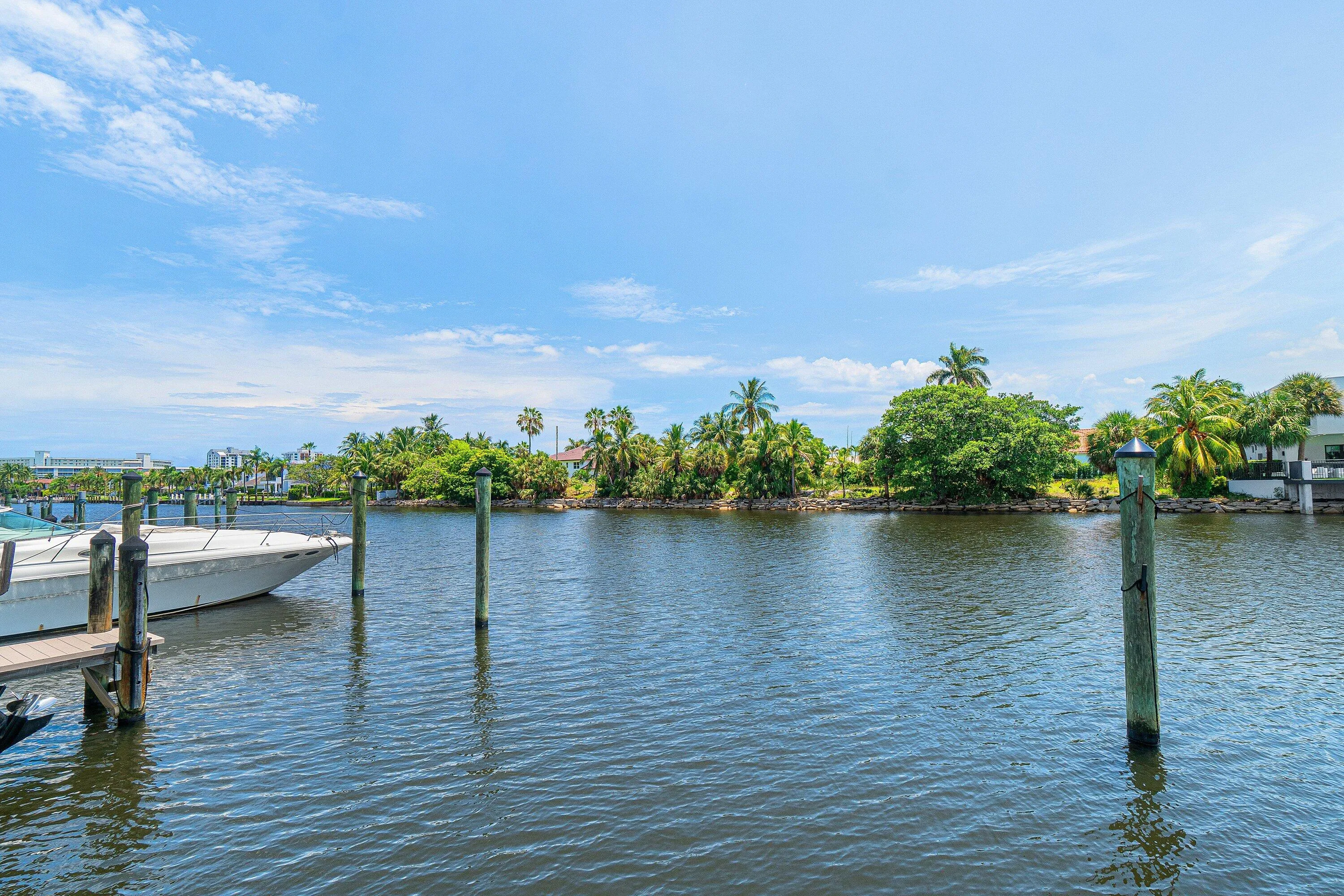 043-210CaptainsWalk-711-DelrayBeach-FL-3