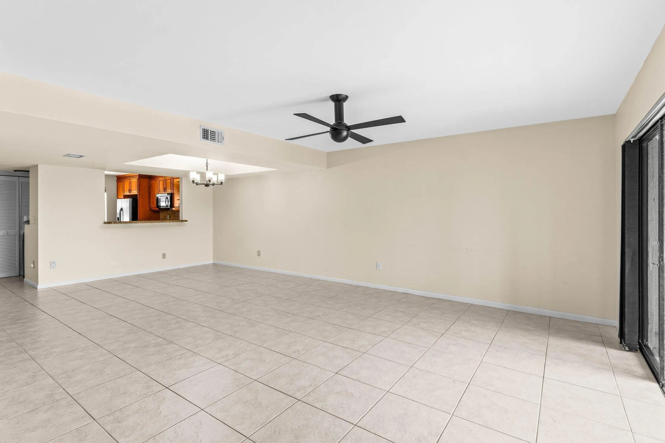 008-210CaptainsWalk-711-DelrayBeach-FL-3