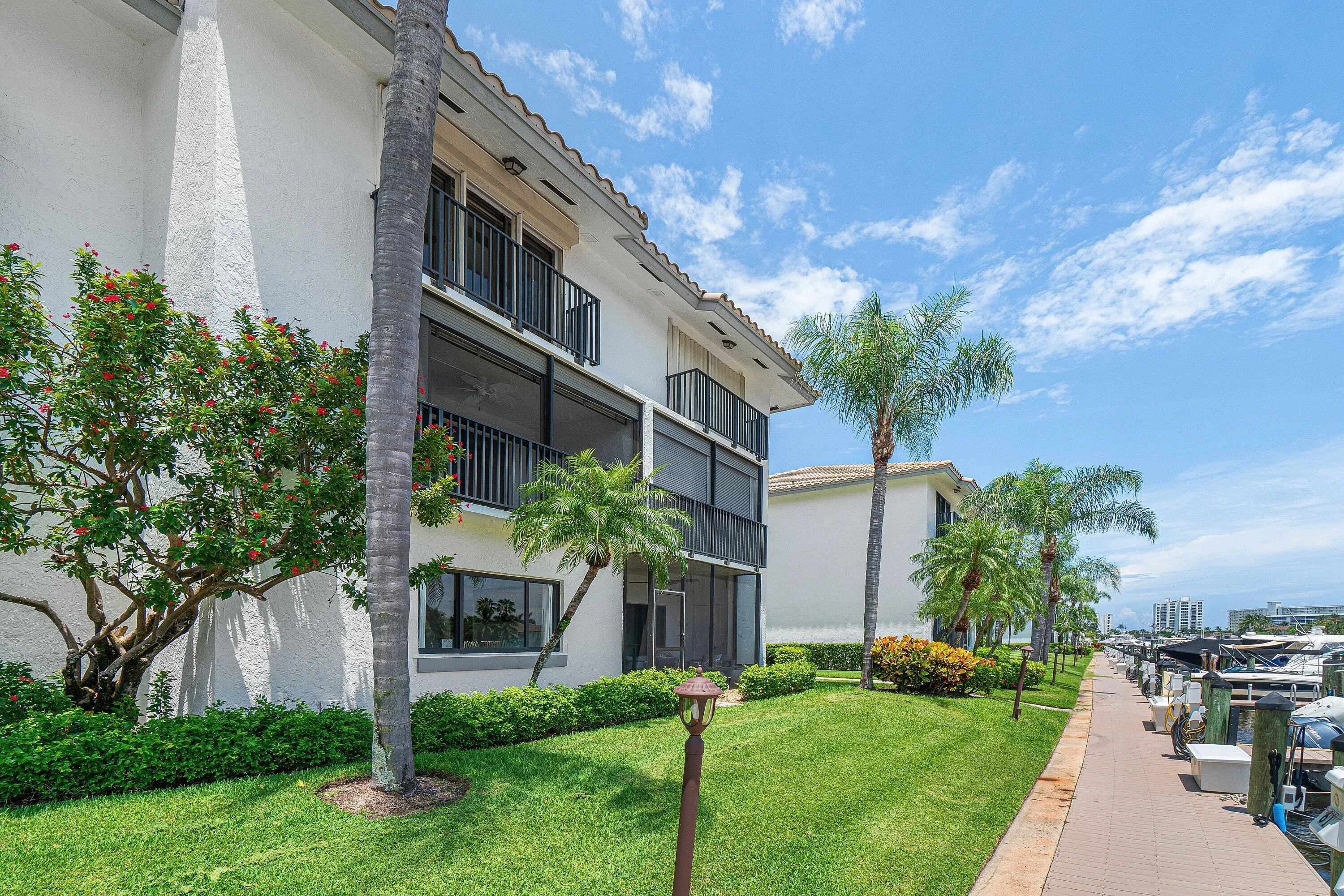 046-210CaptainsWalk-711-DelrayBeach-FL-3