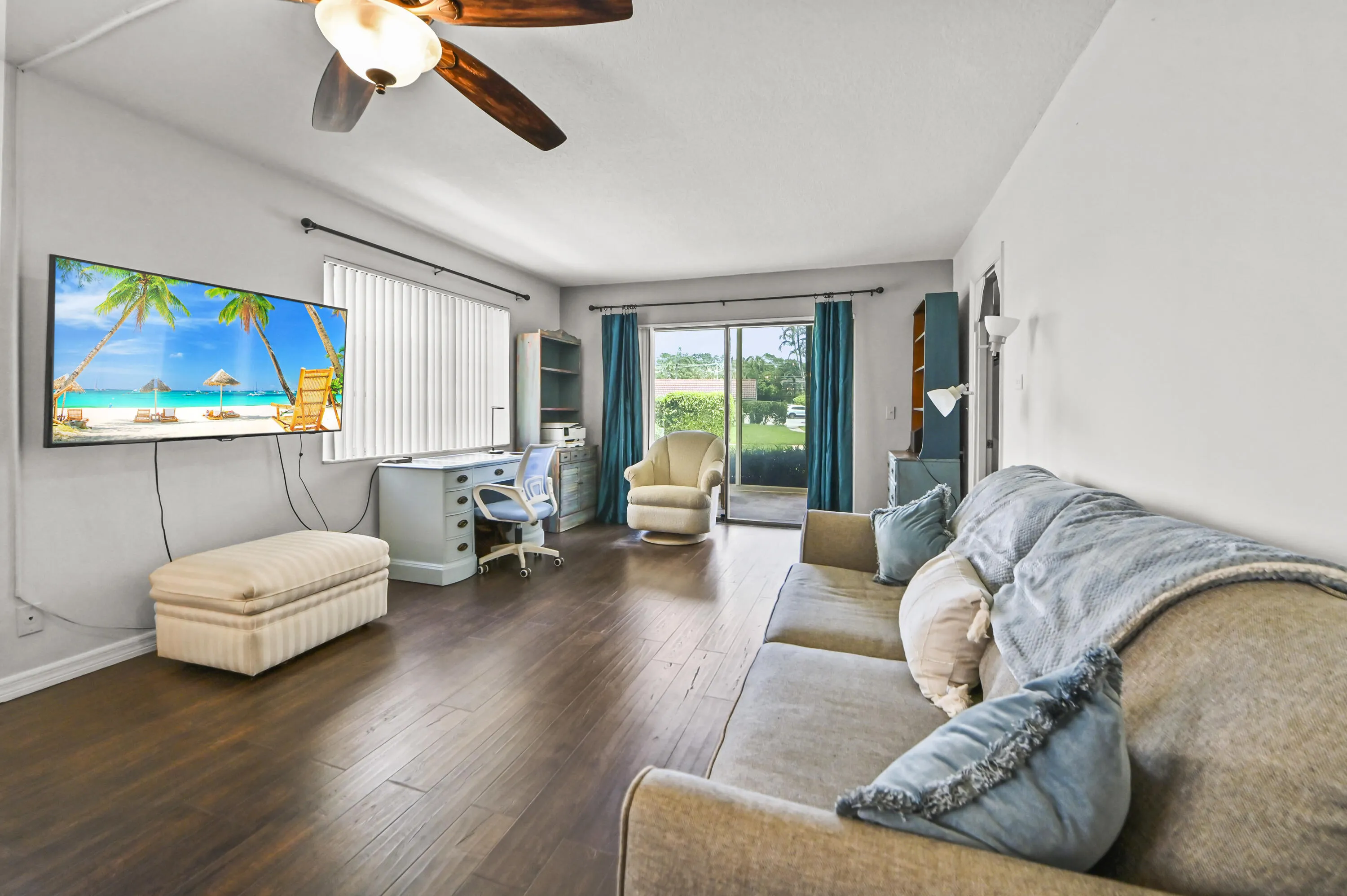 14 Living room 01
