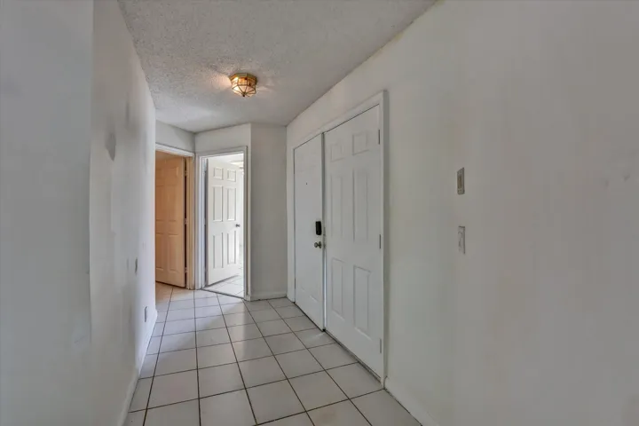 34-100 Sunshine Blvd-34