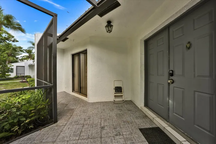 14-100 Sunshine Blvd-14