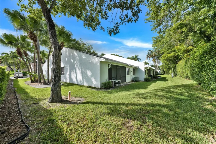 12-100 Sunshine Blvd-12