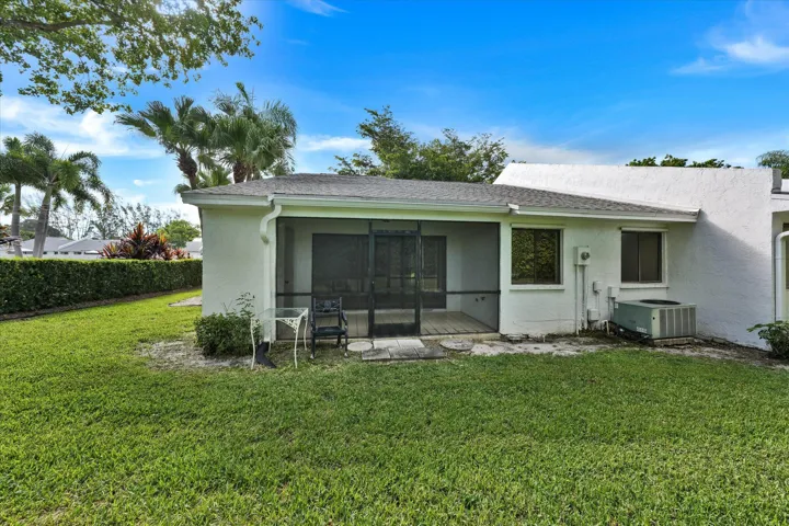 13-100 Sunshine Blvd-13