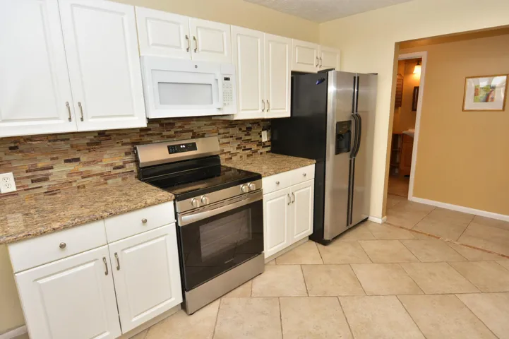 Kitchen 3
