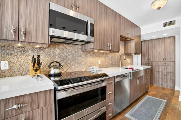 KITCHEN AREA-6