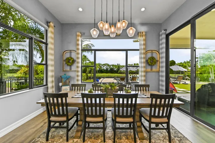 18 Dining room 01