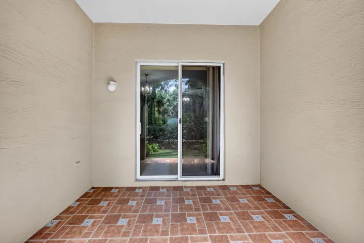 Covered Tiled Patio