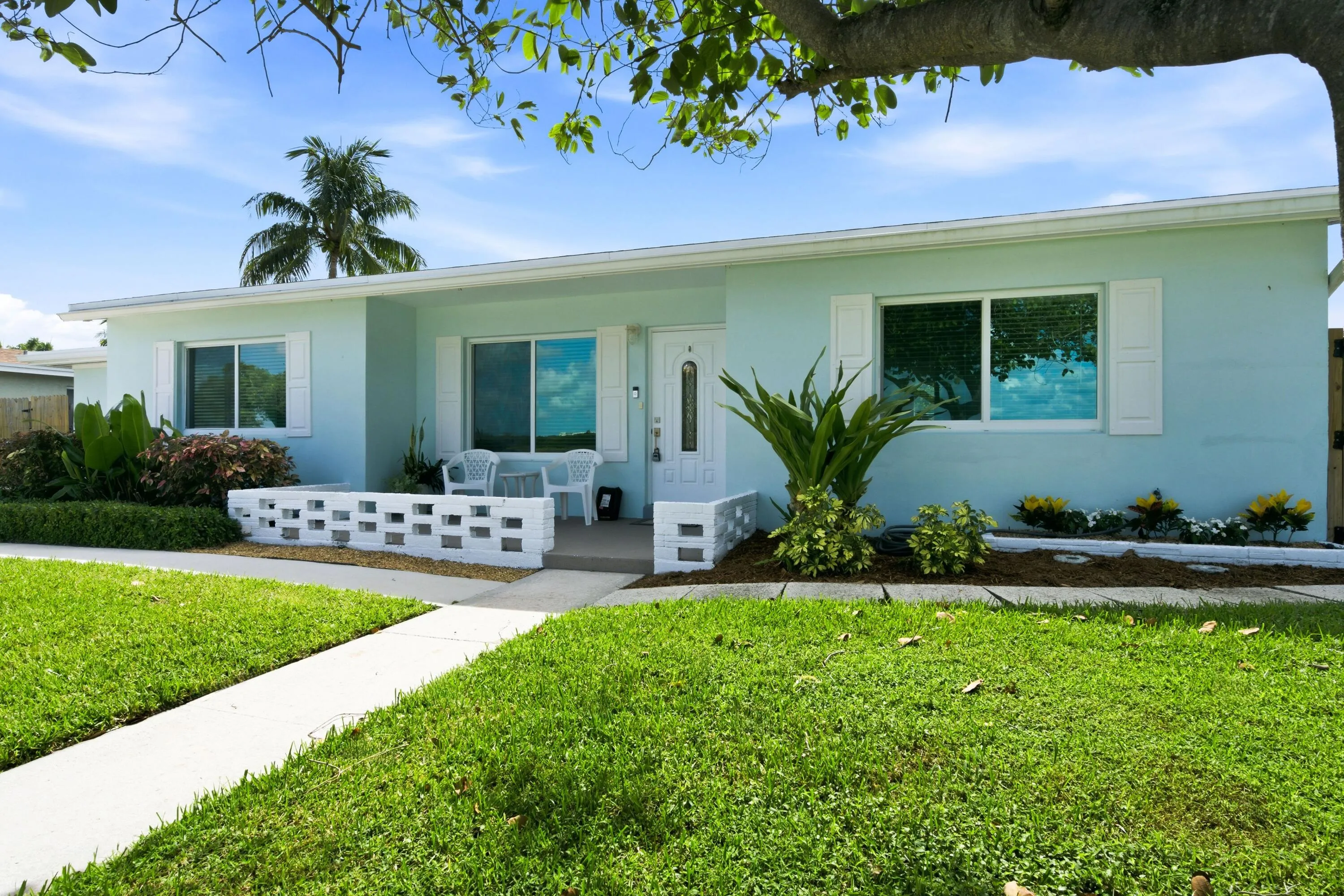 5920 front house
