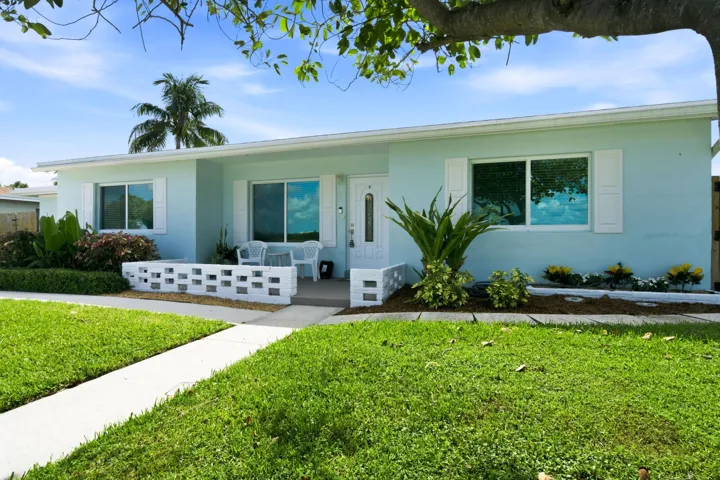 5920 front house