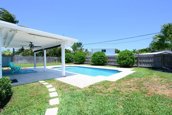 5920 Lake Osborne Dr Lake-large-027-029-