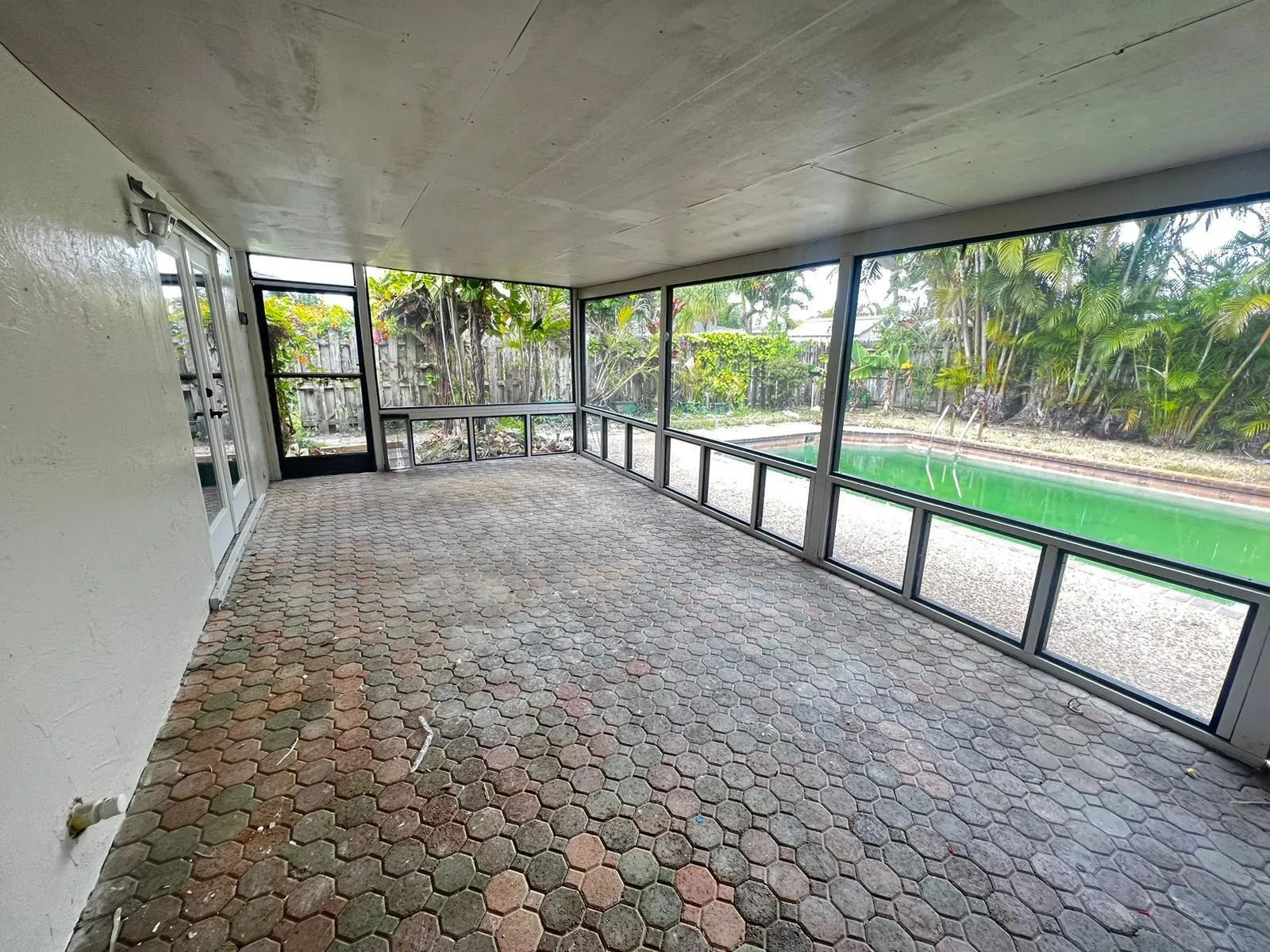 Screened Porch