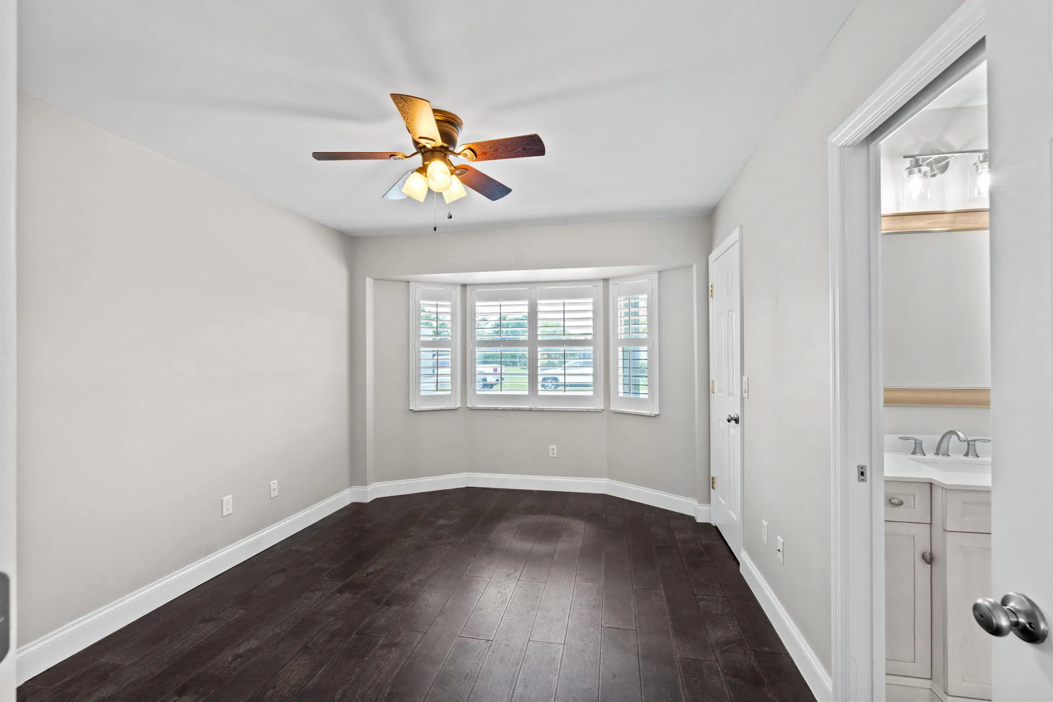41-web-or-mls-A7408777