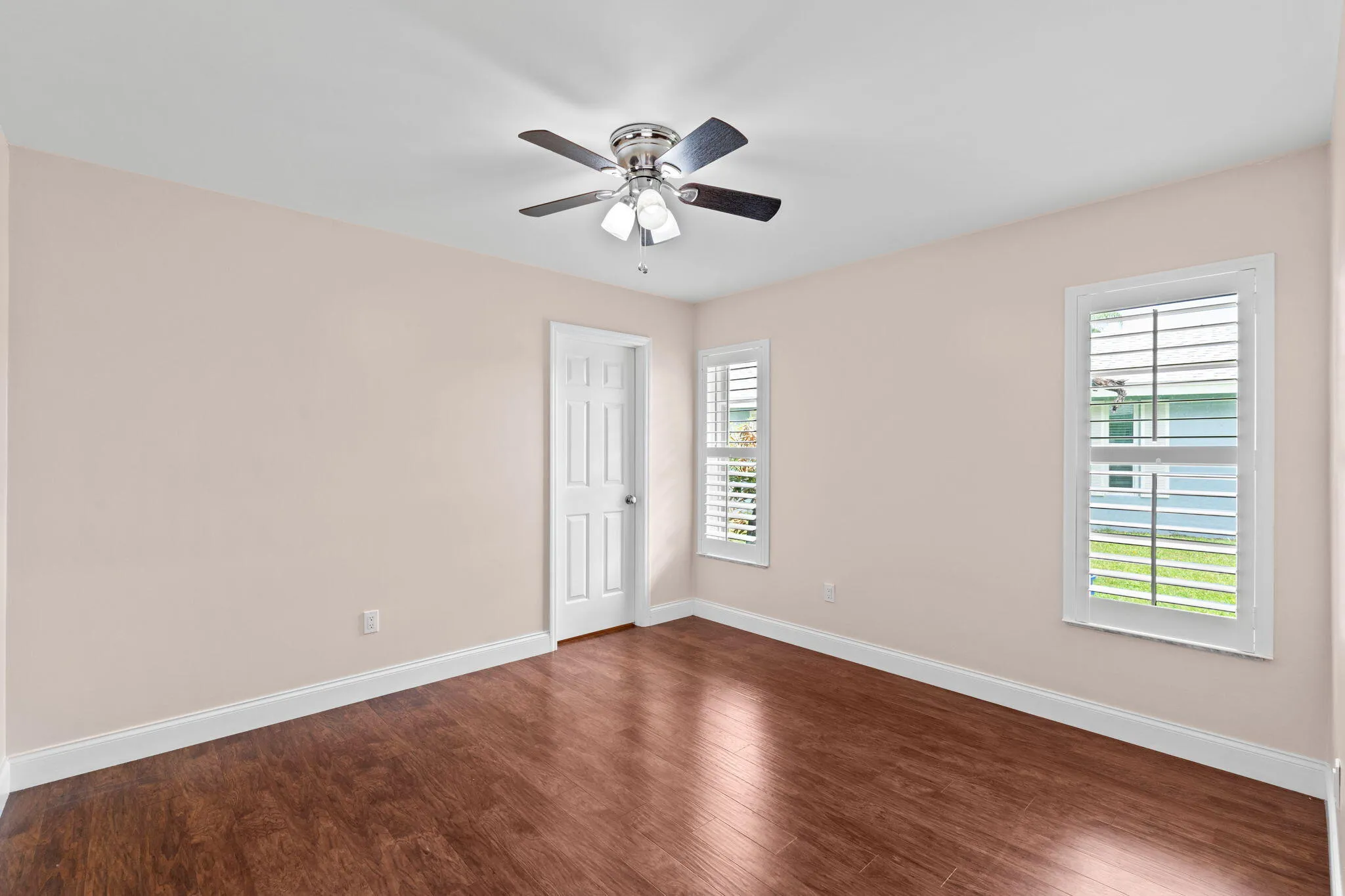 34-web-or-mls-A7408750