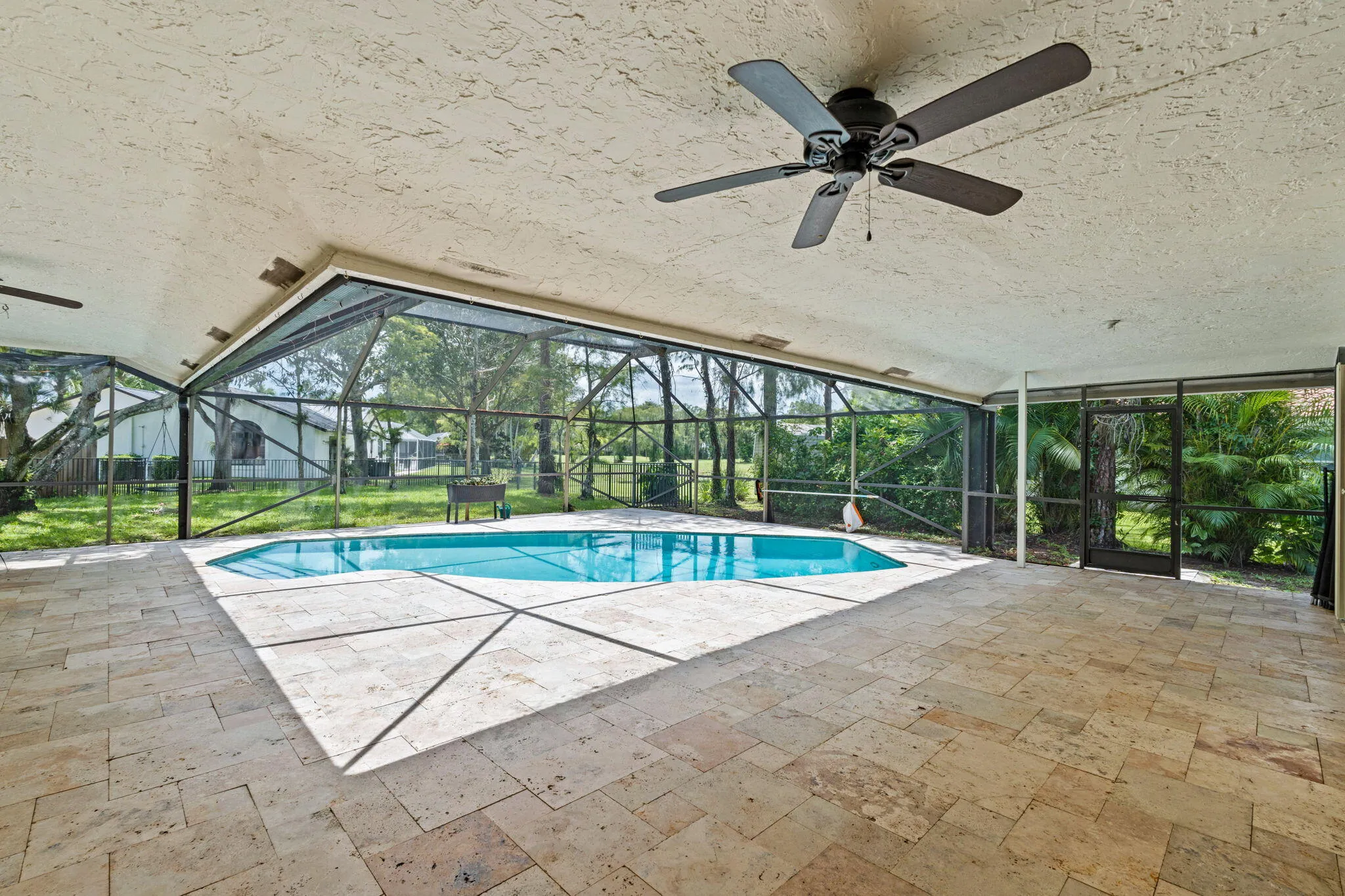 48-web-or-mls-A7408676