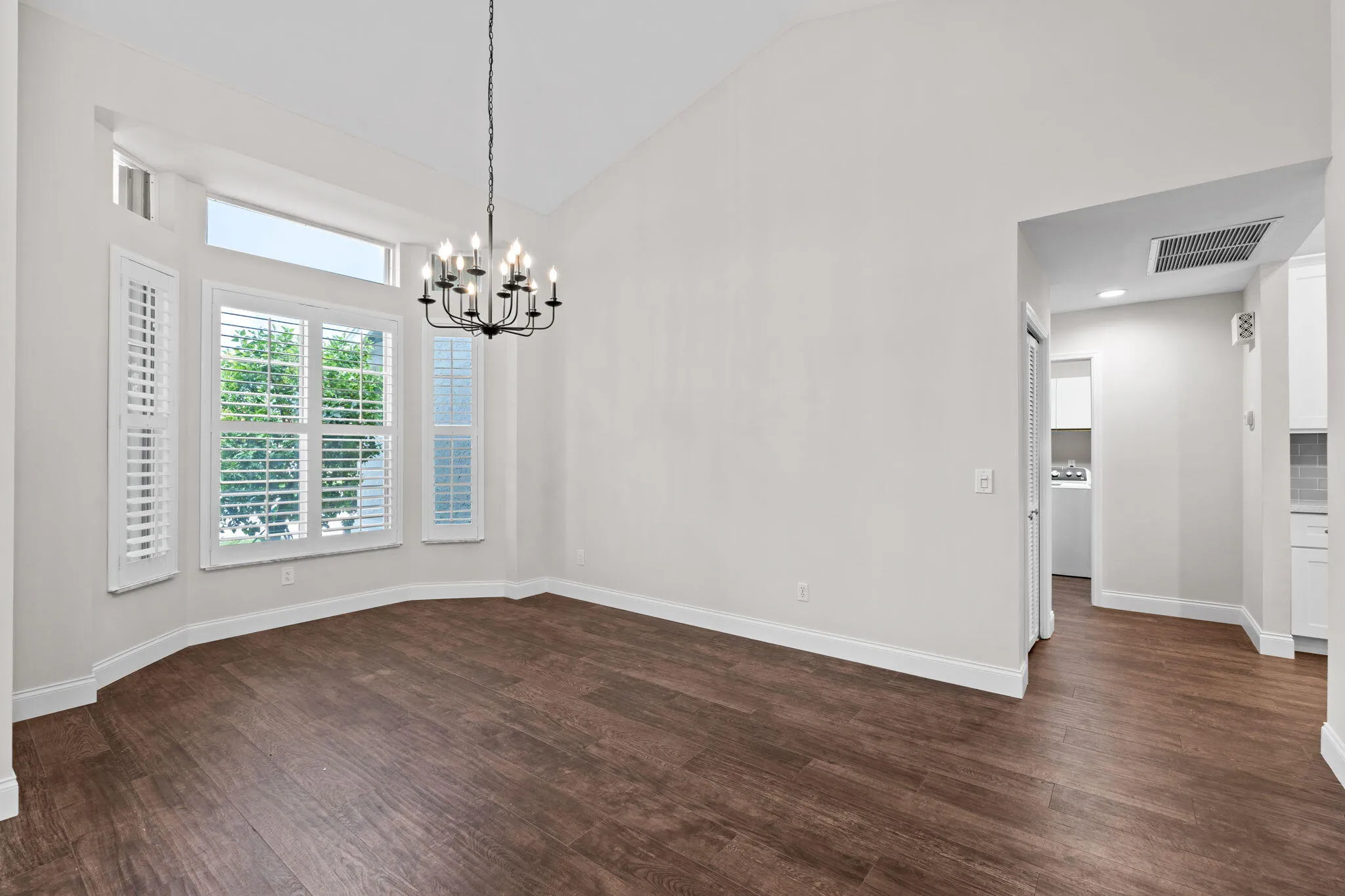20-web-or-mls-A7408798