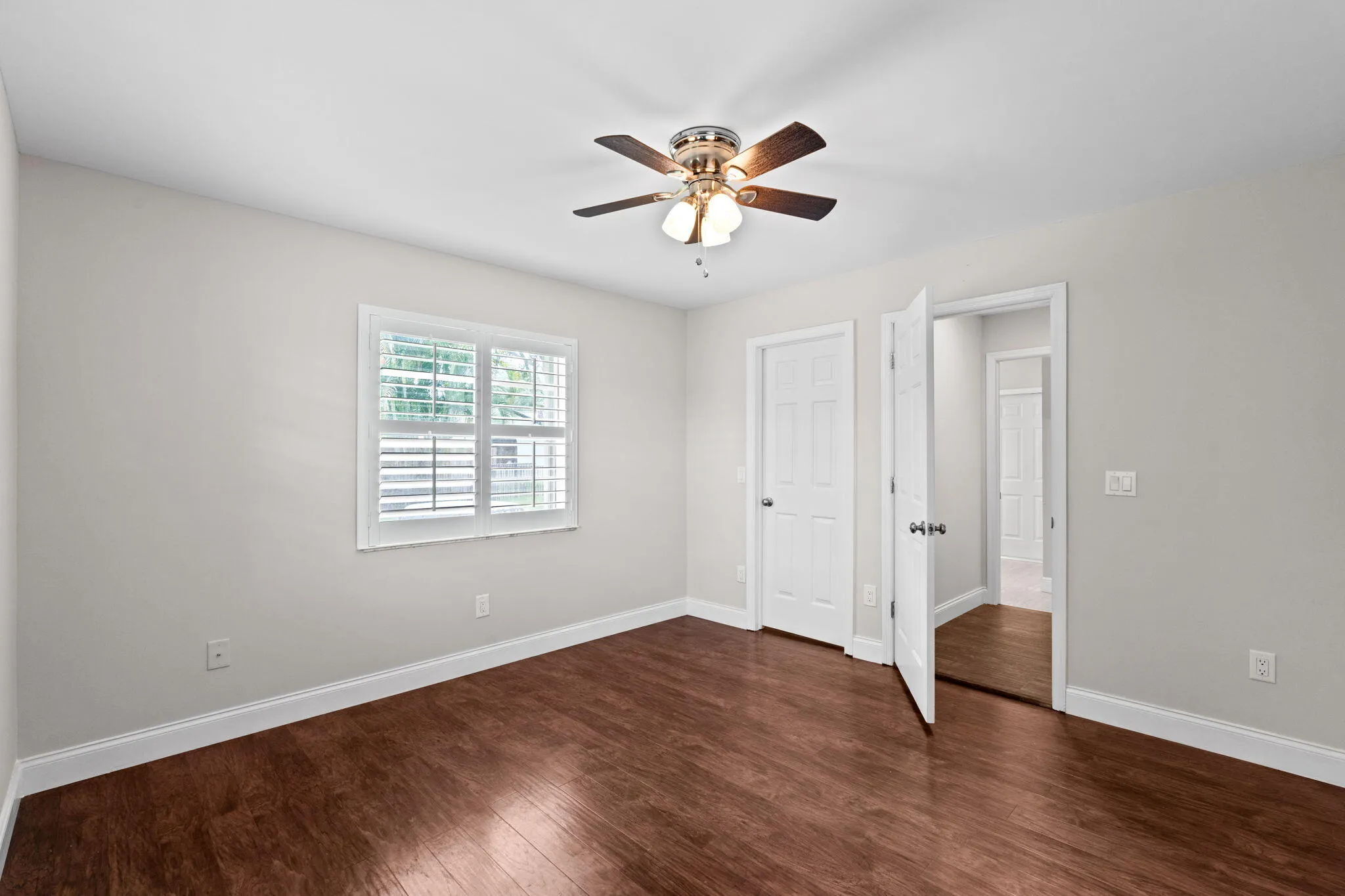 32-web-or-mls-A7408762