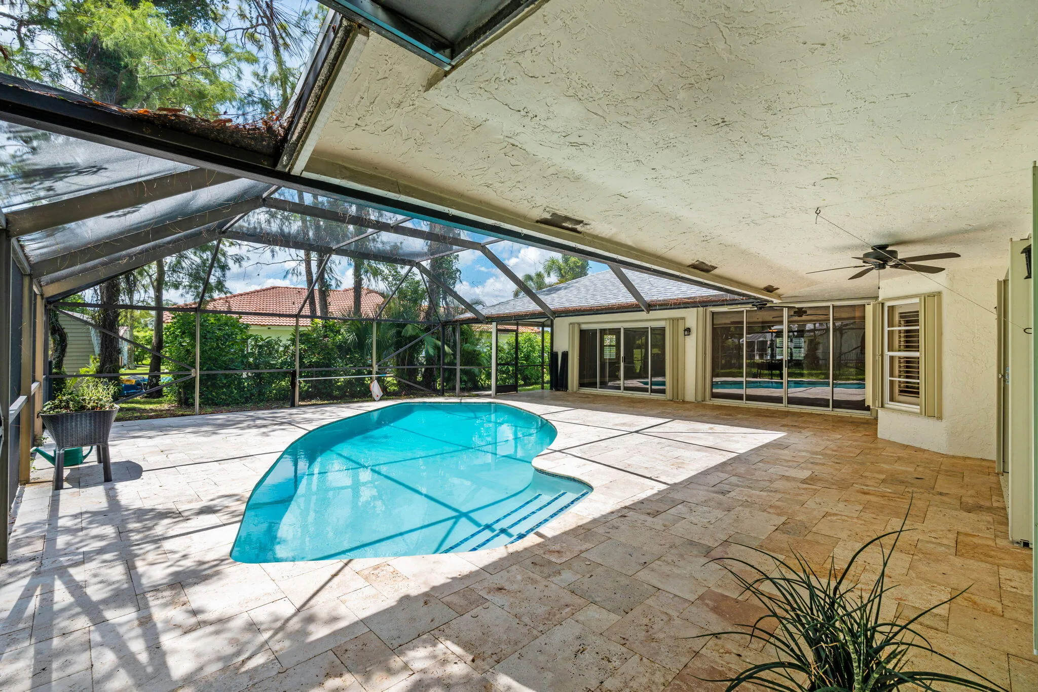 45-web-or-mls-A7408656