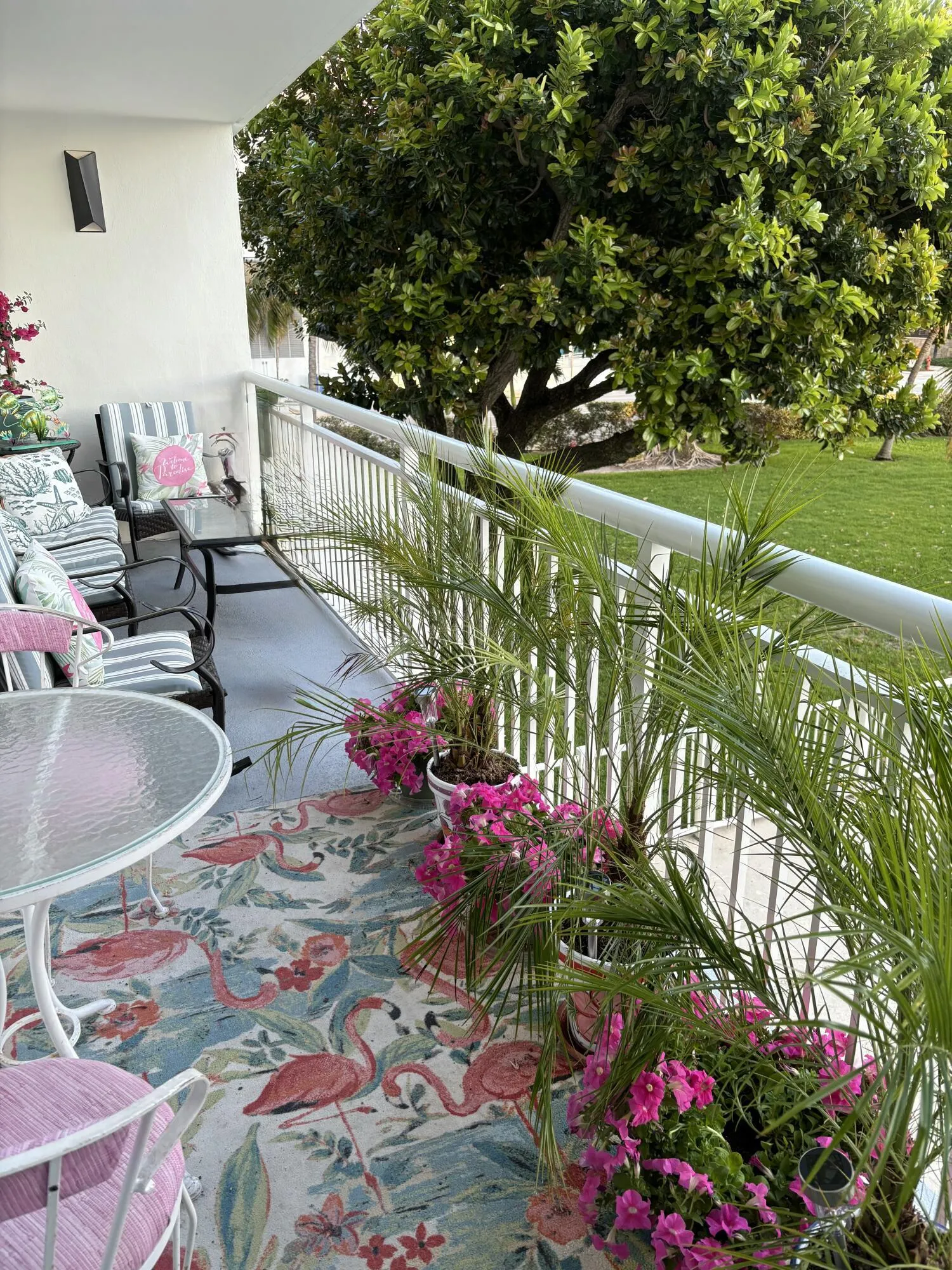 balcony