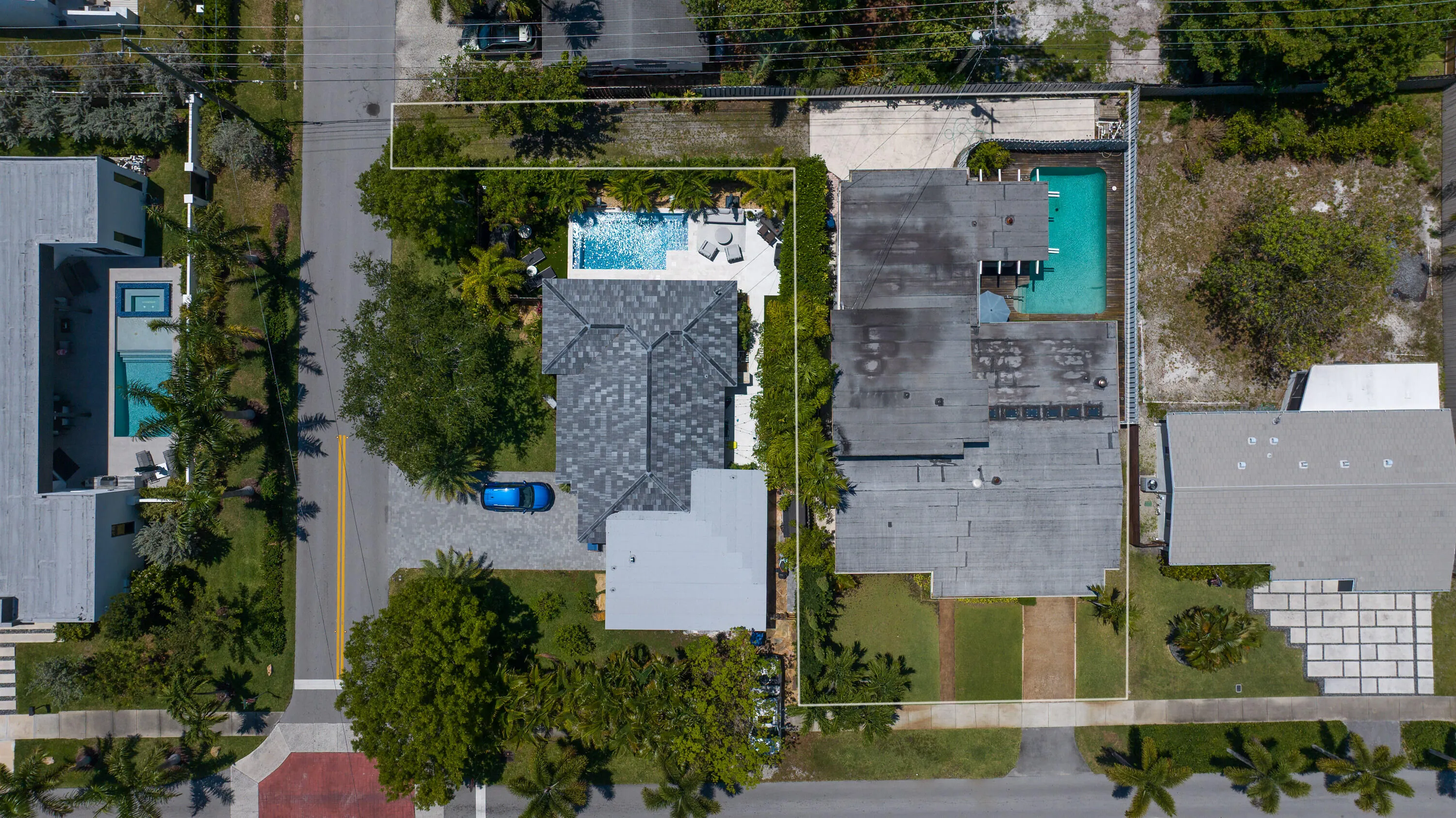 135 X 125 lot includes 70 X 17 Driveway Access